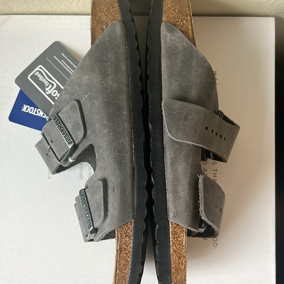 Birkenstock Arizona Softbed size 8/39. Desert Buck Whale Gray. NWT-No box - Picture 3 of 5